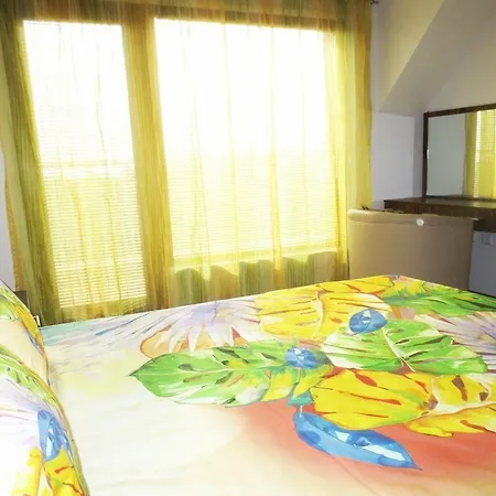 Fantasy Apartment Warna